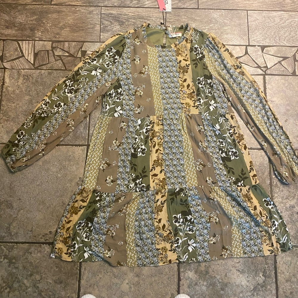 NWT size medium boho style dress
